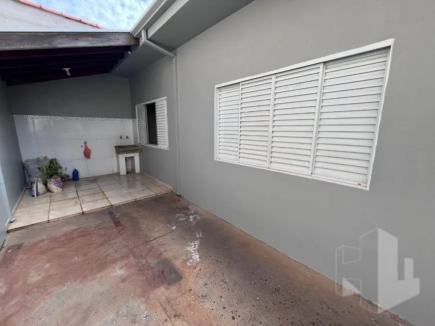 Foto 6 de Casa com 2 quartos para alugar, 50m2 em Jardim Cila de Lúcio Bauab, Jau - SP