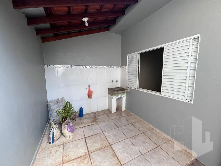 Foto 7 de Casa com 2 quartos para alugar, 50m2 em Jardim Cila de Lúcio Bauab, Jau - SP