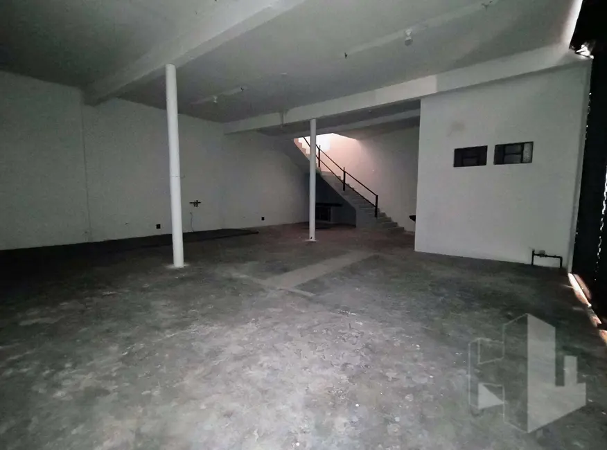 Foto 3 de Armazém / Galpão para alugar, 189m2 em Centro, Jau - SP