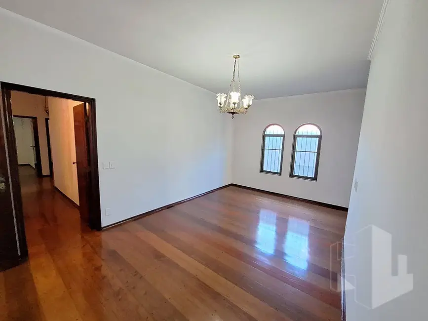 Foto 1 de Casa com 3 quartos à venda e para alugar, 398m2 em Jardim Maria Luiza I, Jau - SP