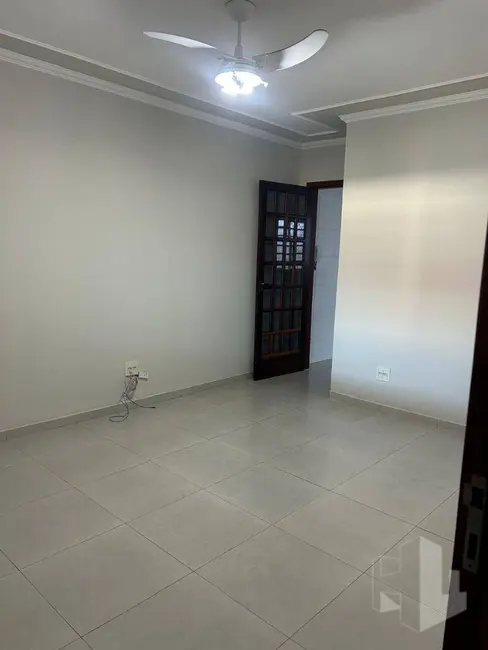 Foto 3 de Casa com 2 quartos à venda, 125m2 em Jardim Ferreira Dias, Jau - SP