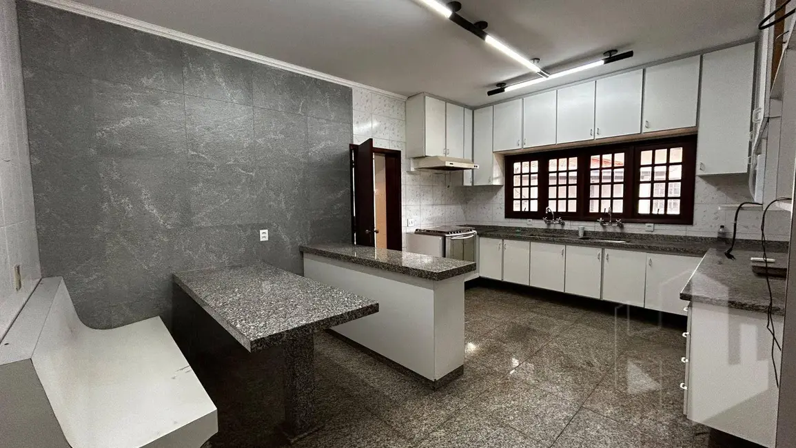 Foto 6 de Casa com 5 quartos à venda e para alugar, 1080m2 em Jardim Maria Luiza I, Jau - SP