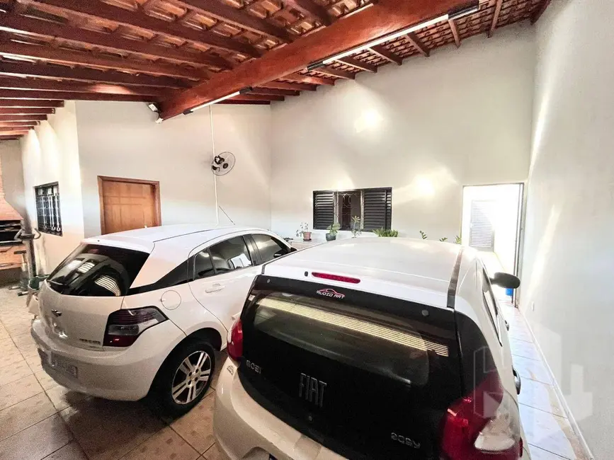 Foto 2 de Casa com 3 quartos à venda, 180m2 em Villagio Di Roma, Jau - SP