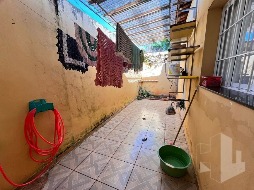 Foto 4 de Casa com 3 quartos à venda, 260m2 em Chácara Nunes, Jau - SP