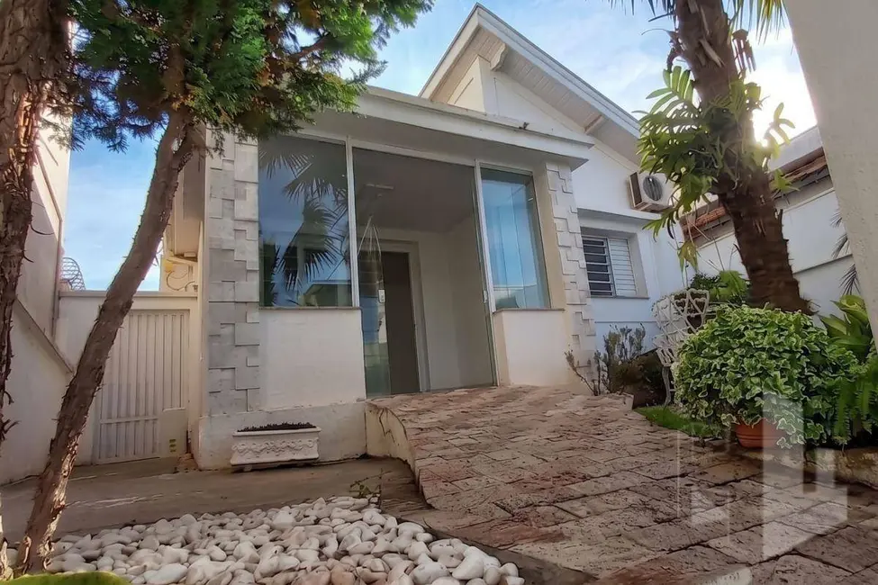 Foto 2 de Casa com 2 quartos para alugar, 224m2 em Vila Carvalho, Jau - SP