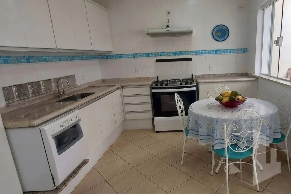 Foto 3 de Casa com 2 quartos para alugar, 224m2 em Vila Carvalho, Jau - SP