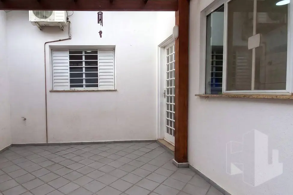 Foto 8 de Casa com 2 quartos para alugar, 224m2 em Vila Carvalho, Jau - SP