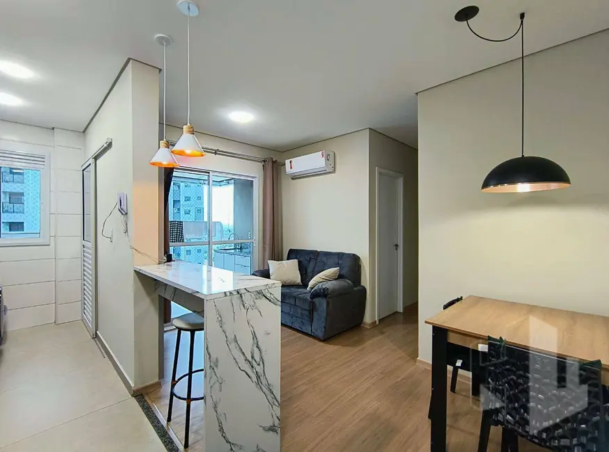 Apartamento com 2 quartos para alugar, 127m2 em Vila Assis, Jau - SP - imagem 1 Foto 1 de Apartamento com 2 quartos para alugar, 127m2 em Vila Assis, Jau - SP