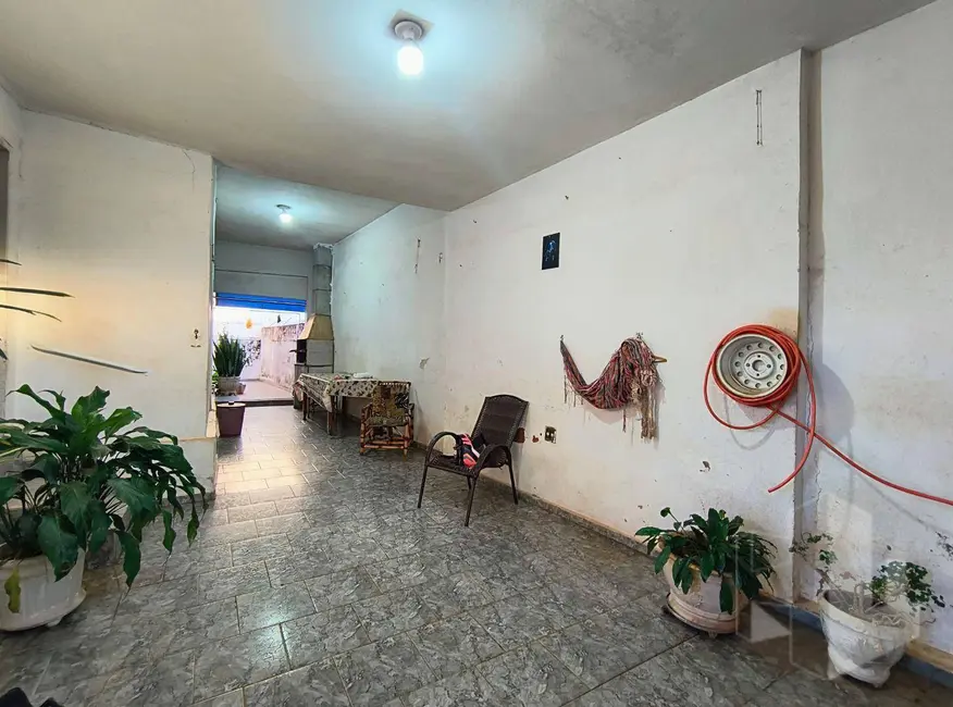 Foto 3 de Casa com 3 quartos à venda, 195m2 em Vila Industrial, Jau - SP