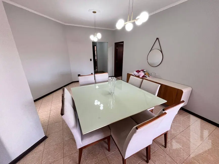 Foto 7 de Casa com 3 quartos à venda, 330m2 em Chácara Peccioli, Jau - SP
