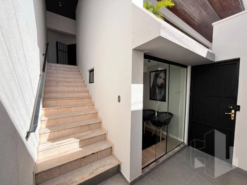 Foto 2 de Casa com 3 quartos à venda, 330m2 em Chácara Peccioli, Jau - SP