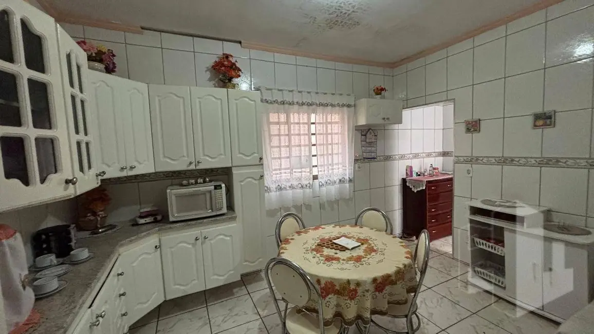 Foto 8 de Casa com 3 quartos à venda, 176m2 em Vila Industrial, Jau - SP