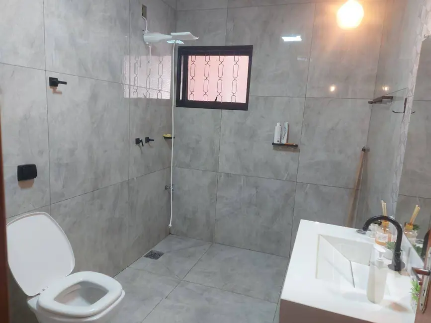 Chácara com 2 quartos à venda, 1600m2 em Jau - SP - imagem 8 Foto 8 de Chácara com 2 quartos à venda, 1600m2 em Jau - SP