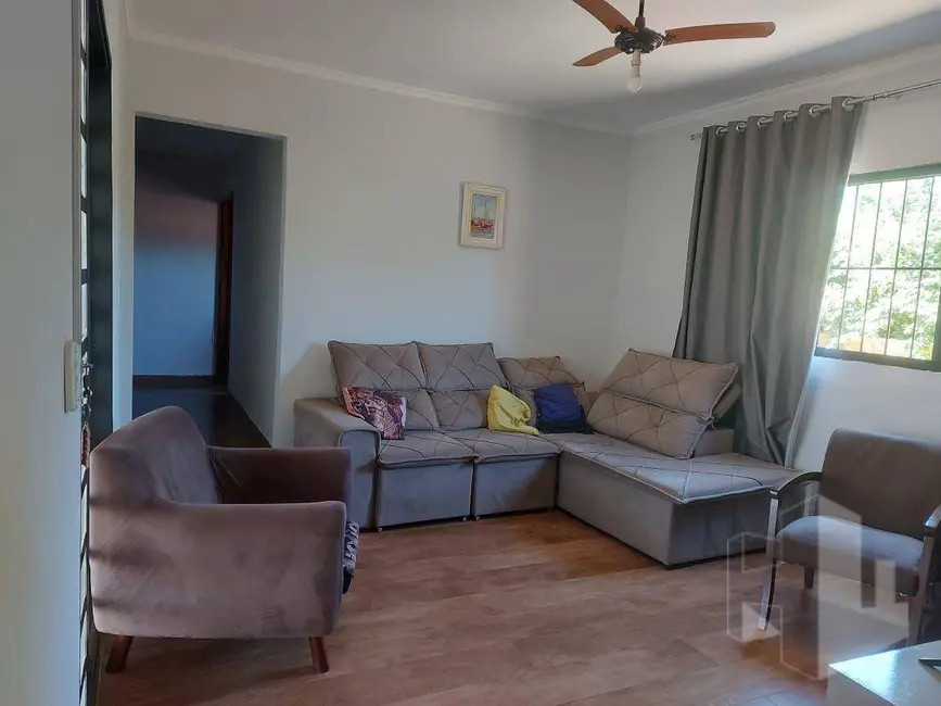 Chácara com 2 quartos à venda, 1600m2 em Jau - SP - imagem 2 Foto 2 de Chácara com 2 quartos à venda, 1600m2 em Jau - SP