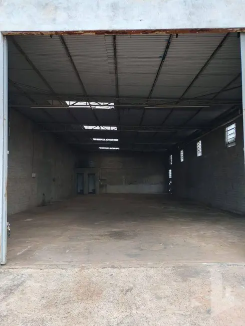 Foto 3 de Armazém / Galpão à venda, 500m2 em Mineiros Do Tiete - SP
