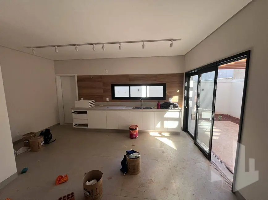 Casa de Condomínio com 2 quartos à venda, 162m2 em Jau - SP - imagem 5 Foto 5 de Casa de Condomínio com 2 quartos à venda, 162m2 em Jau - SP