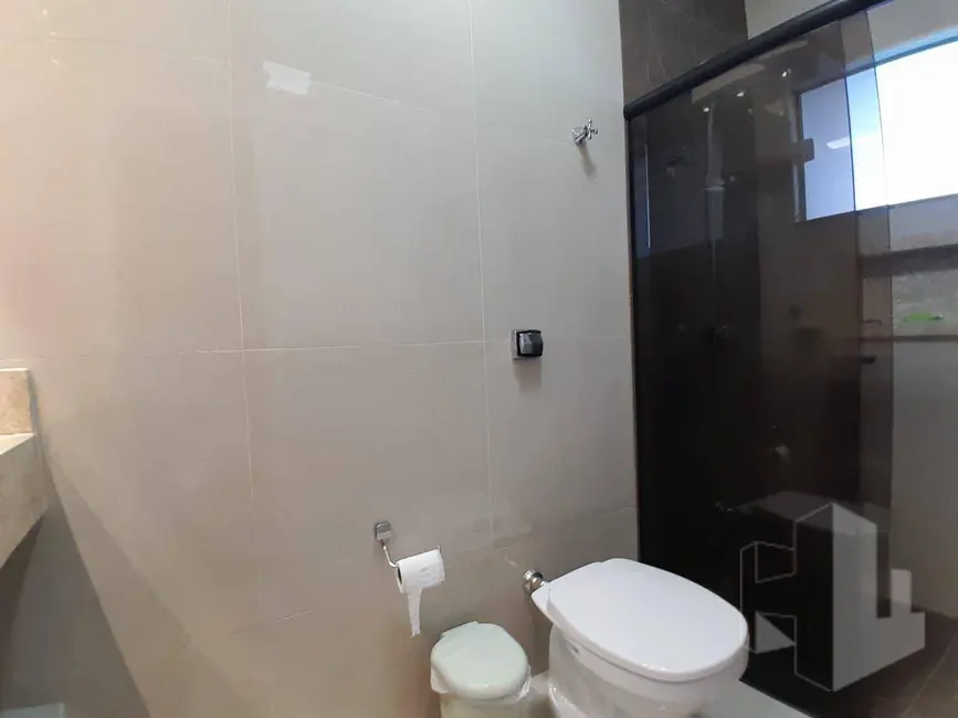 Casa com 2 quartos à venda, 225m2 em Jardim Continental, Jau - SP - imagem 6 Foto 6 de Casa com 2 quartos à venda, 225m2 em Jardim Continental, Jau - SP