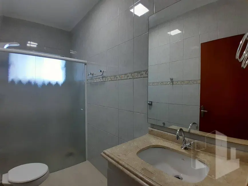 Casa com 2 quartos à venda, 225m2 em Jardim Continental, Jau - SP - imagem 3 Foto 3 de Casa com 2 quartos à venda, 225m2 em Jardim Continental, Jau - SP