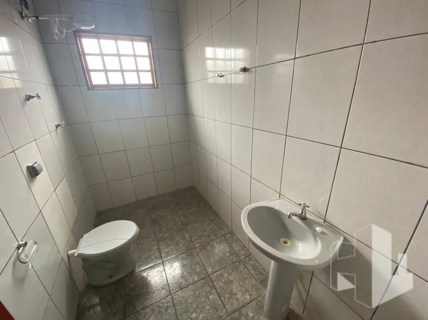 Foto 8 de Casa com 2 quartos para alugar, 275m2 em Jardim Nova Jaú, Jau - SP