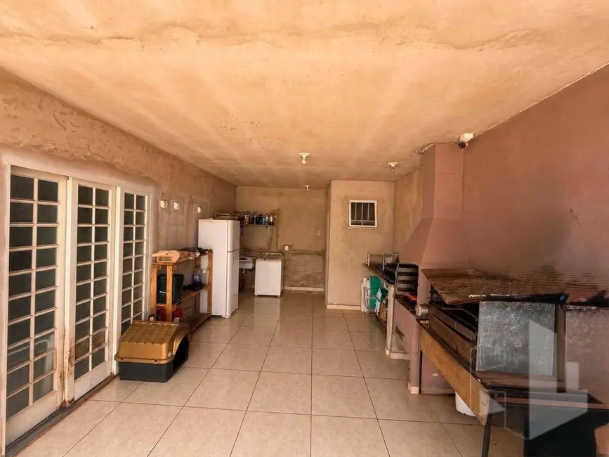 Foto 7 de Casa com 2 quartos à venda, 180m2 em Jardim Itatiaia, Jau - SP