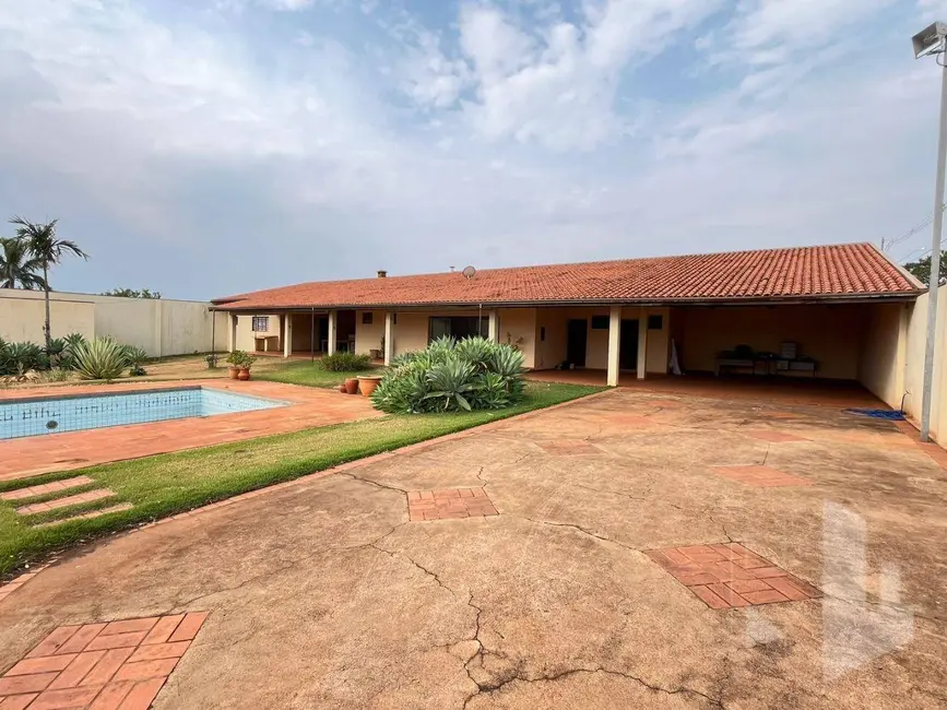 Casa de Condomínio com 4 quartos à venda, 2000m2 em Centro, Jau - SP - imagem 2 Foto 2 de Casa de Condomínio com 4 quartos à venda, 2000m2 em Centro, Jau - SP