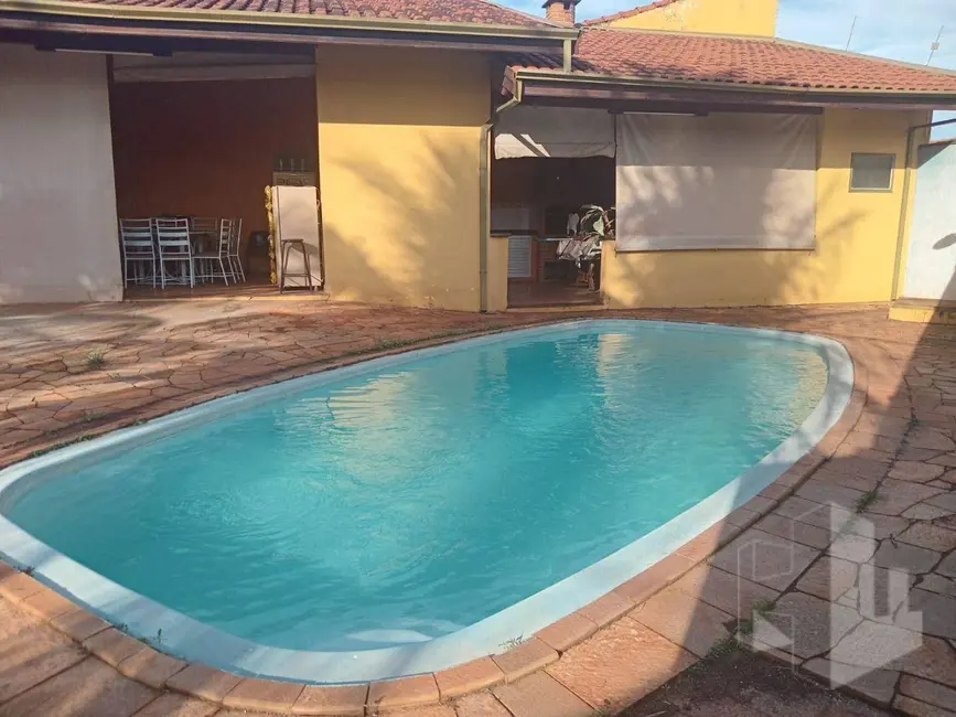 Casa com 1 quarto para alugar, 333m2 em Jardim Parati, Jau - SP - imagem 1 Foto 1 de Casa com 1 quarto para alugar, 333m2 em Jardim Parati, Jau - SP