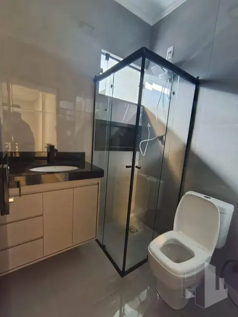 Foto 8 de Casa com 3 quartos à venda, 190m2 em Jau - SP