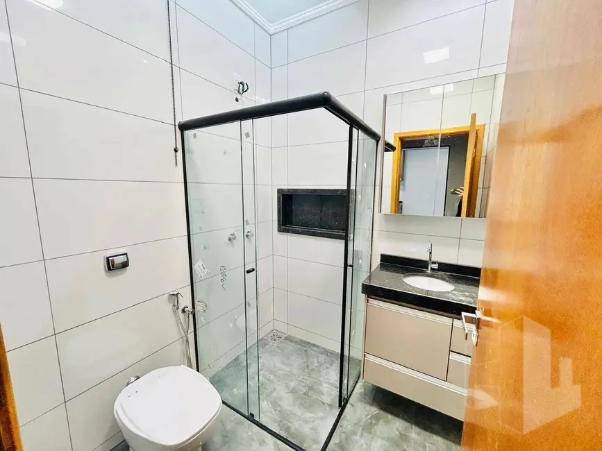 Casa com 2 quartos à venda e para alugar, 184m2 em Jardim Doutor Roberto Pacheco, Jau - SP - imagem 4 Foto 4 de Casa com 2 quartos à venda e para alugar, 184m2 em Jardim Doutor Roberto Pacheco, Jau - SP