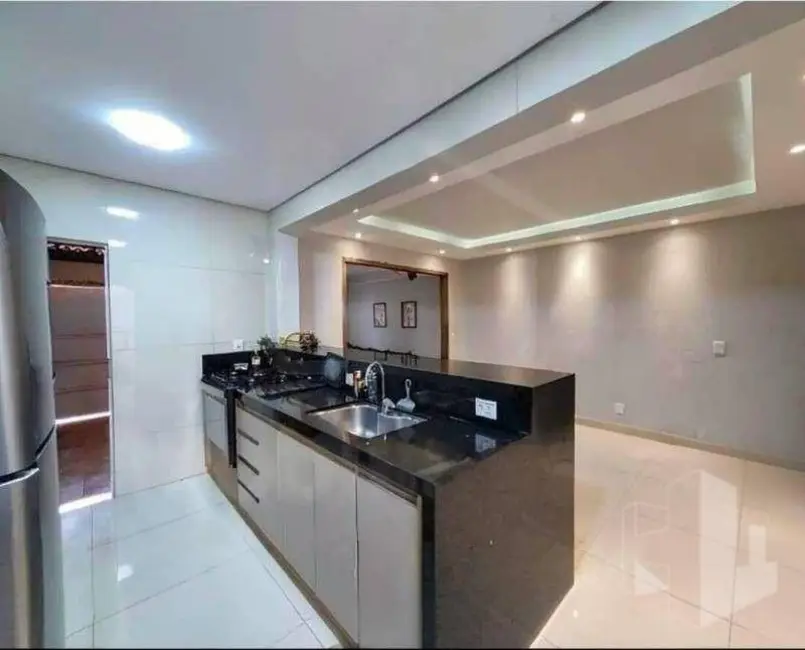 Foto 4 de Casa com 3 quartos à venda, 132m2 em Jardim Maria Cibele, Jau - SP