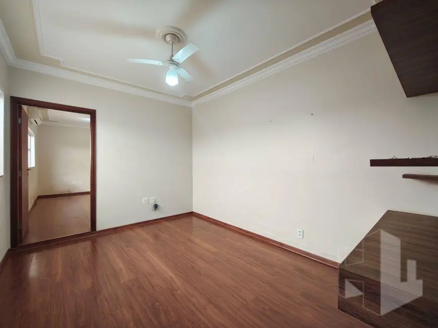 Foto 4 de Casa com 3 quartos à venda e para alugar, 250m2 em Jardim Itamarati, Jau - SP
