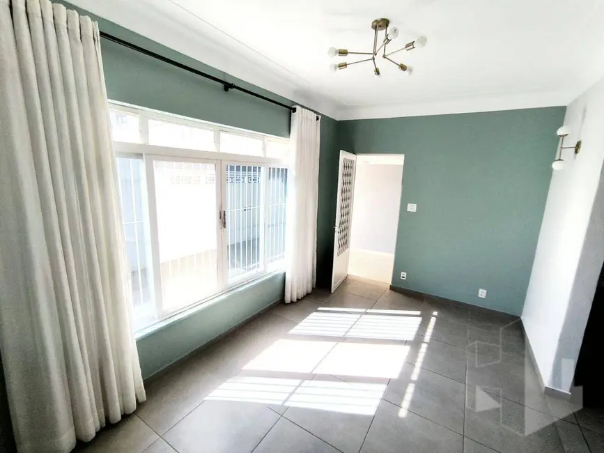 Casa com 3 quartos à venda, 200m2 em Vila Arnaldo, Sao Carlos - SP - imagem 1 Foto 1 de Casa com 3 quartos à venda, 200m2 em Vila Arnaldo, Sao Carlos - SP