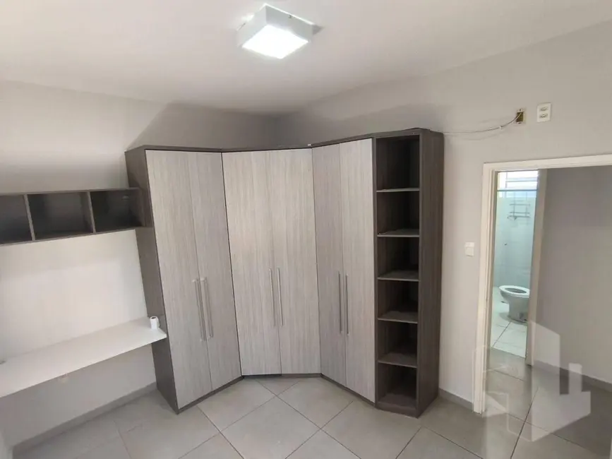 Casa com 3 quartos à venda, 200m2 em Vila Arnaldo, Sao Carlos - SP - imagem 7 Foto 7 de Casa com 3 quartos à venda, 200m2 em Vila Arnaldo, Sao Carlos - SP