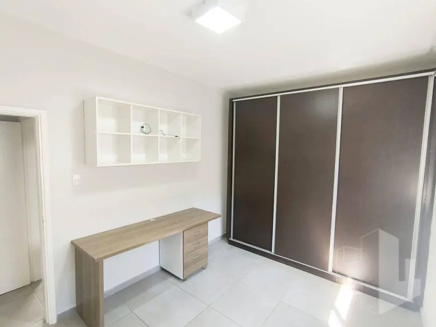 Casa com 3 quartos à venda, 200m2 em Vila Arnaldo, Sao Carlos - SP - imagem 5 Foto 5 de Casa com 3 quartos à venda, 200m2 em Vila Arnaldo, Sao Carlos - SP