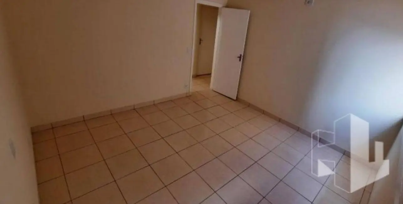 Foto 6 de Casa com 3 quartos para alugar, 250m2 em Chácara Braz Miraglia, Jau - SP