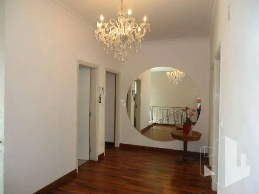 Foto 2 de Casa à venda, 300m2 em Centro, Jau - SP