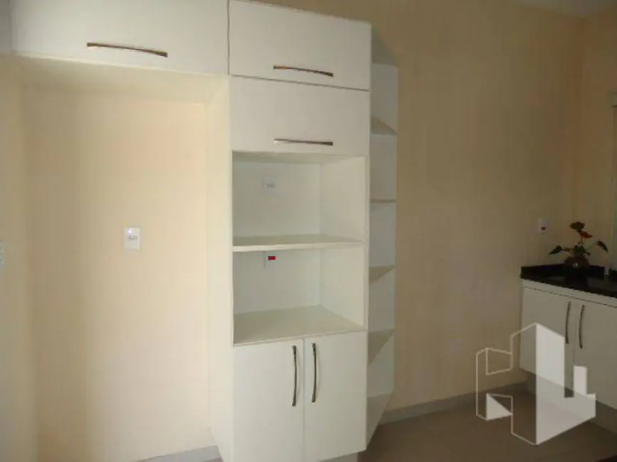 Foto 4 de Casa à venda, 300m2 em Centro, Jau - SP