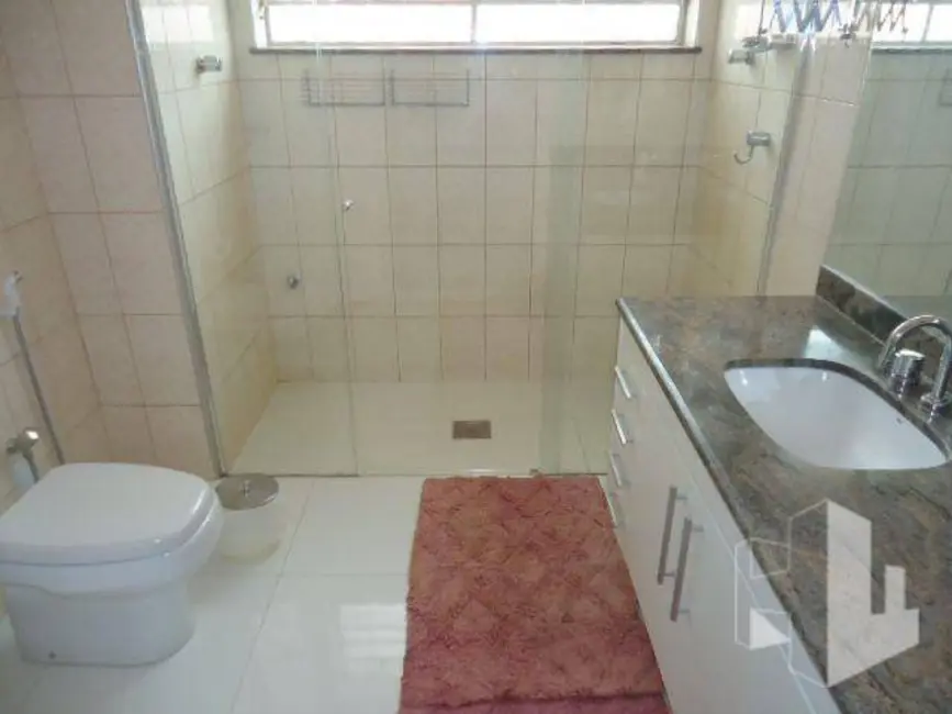 Foto 11 de Casa à venda, 300m2 em Centro, Jau - SP