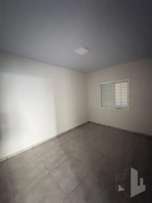 Foto 6 de Casa com 2 quartos à venda, 127m2 em Jardim São Crispim, Jau - SP