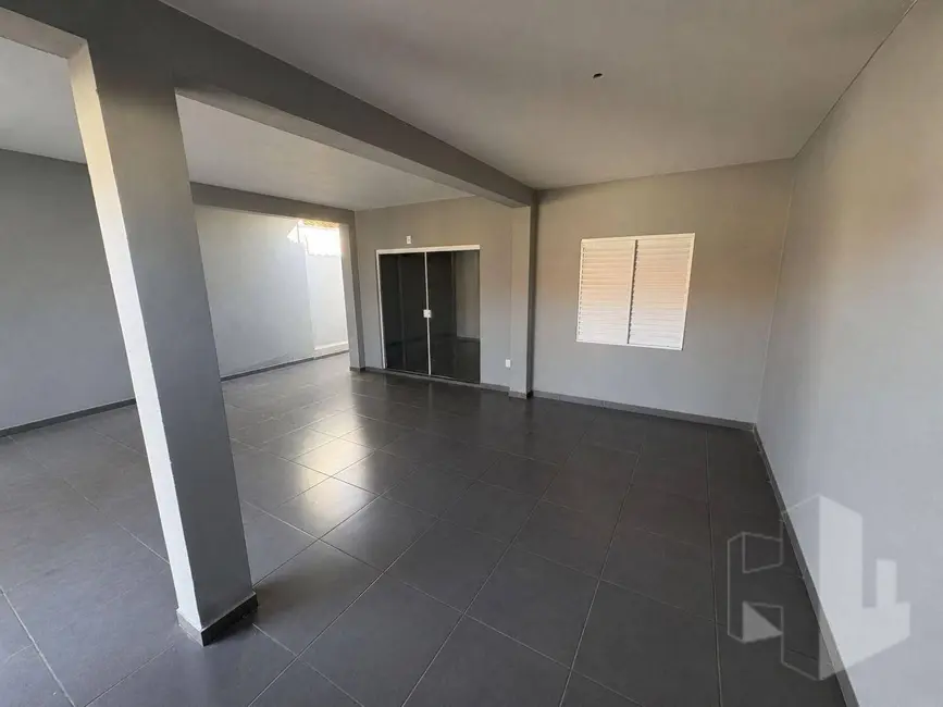 Foto 1 de Casa com 2 quartos à venda, 127m2 em Jardim São Crispim, Jau - SP