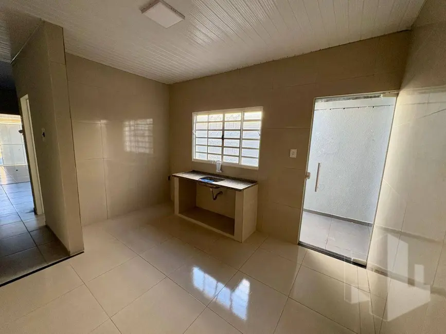 Foto 4 de Casa com 2 quartos à venda, 127m2 em Jardim São Crispim, Jau - SP
