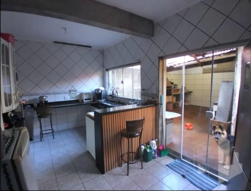 Casa com 3 quartos à venda, 140m2 em Jardim Orlando Chesini Ometto, Jau - SP - imagem 1 Foto 1 de Casa com 3 quartos à venda, 140m2 em Jardim Orlando Chesini Ometto, Jau - SP