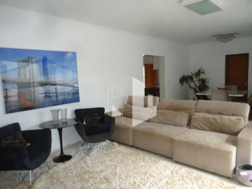 Foto 9 de Casa com 3 quartos à venda e para alugar, 250m2 em Jardim Parati, Jau - SP