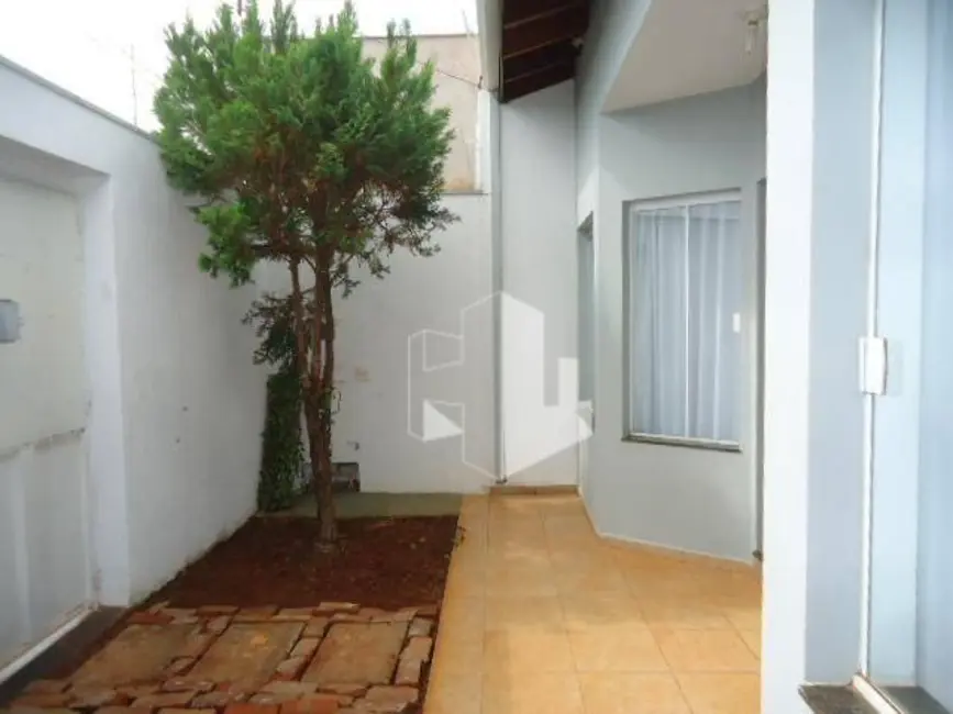 Foto 1 de Casa com 3 quartos à venda e para alugar, 250m2 em Jardim Parati, Jau - SP