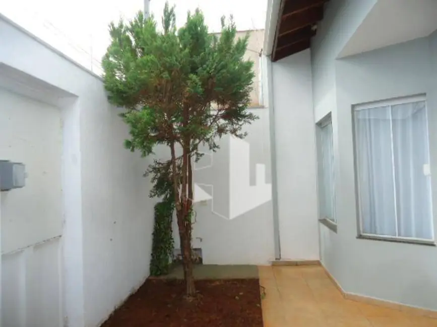 Foto 3 de Casa com 3 quartos à venda e para alugar, 250m2 em Jardim Parati, Jau - SP