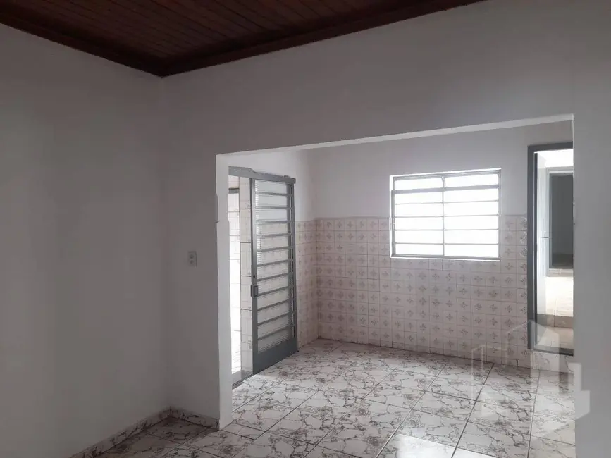 Foto 5 de Casa com 3 quartos à venda, 250m2 em Vila Sampaio Bueno, Jau - SP