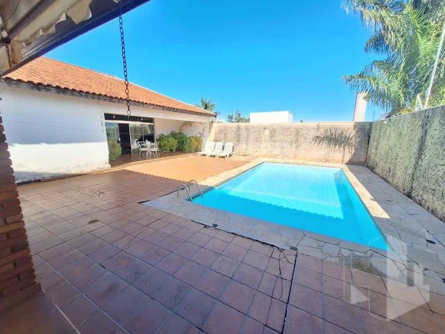 Foto 1 de Casa com 3 quartos à venda, 450m2 em Jardim Alvorada, Jau - SP