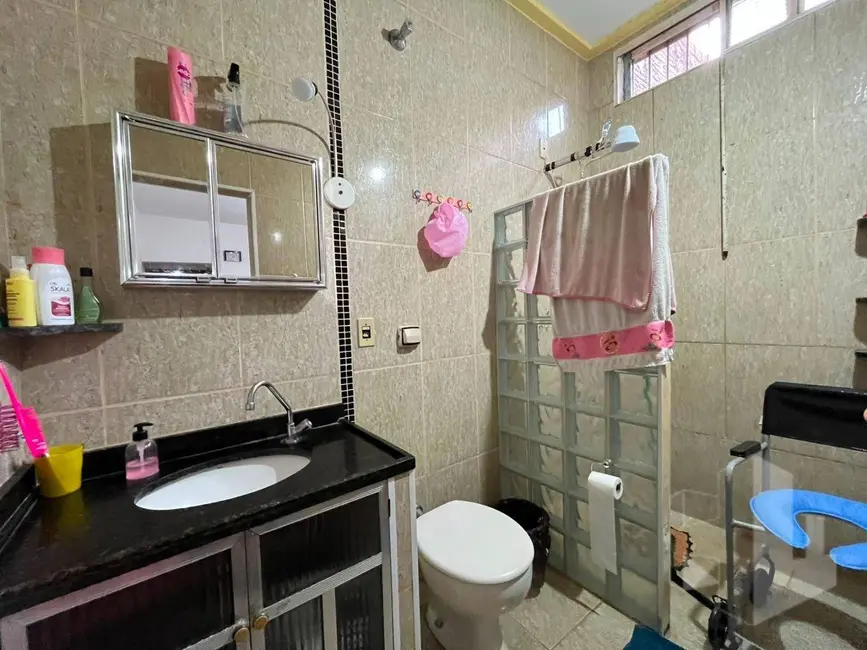Foto 4 de Casa com 3 quartos à venda, 150m2 em Jardim Odete, Jau - SP