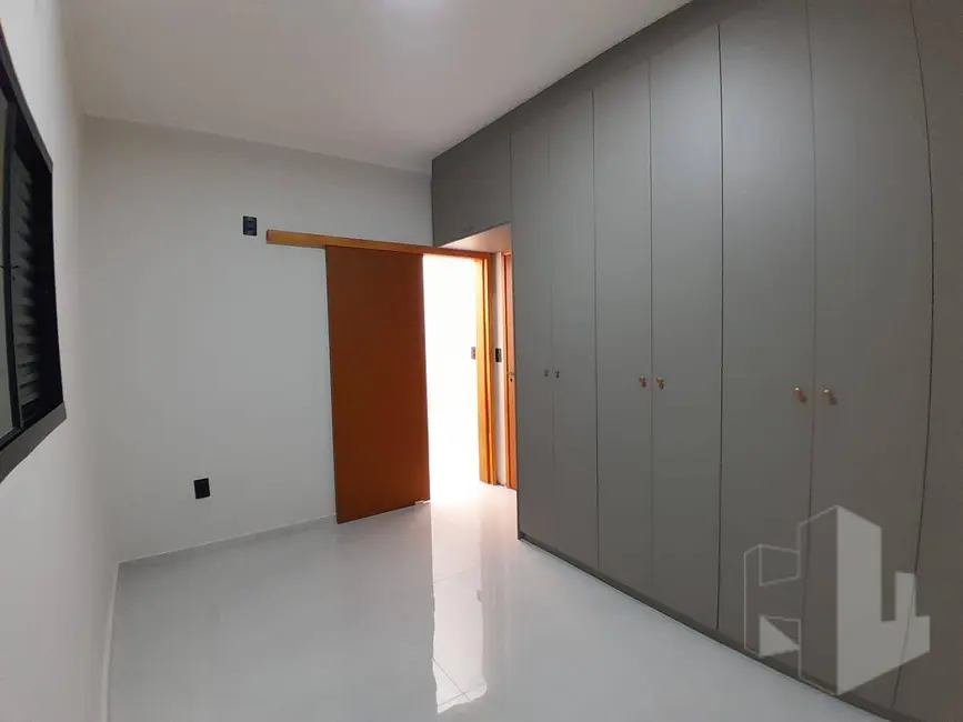 Foto 6 de Casa com 3 quartos à venda, 250m2 em Jardim das Paineiras, Jau - SP