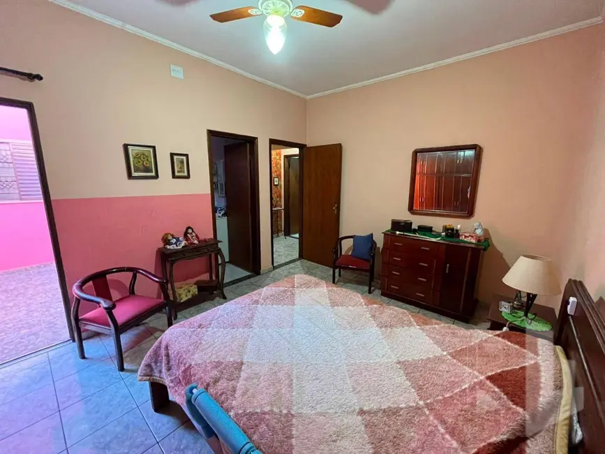 Foto 9 de Casa com 3 quartos à venda, 177m2 em Jardim América, Jau - SP