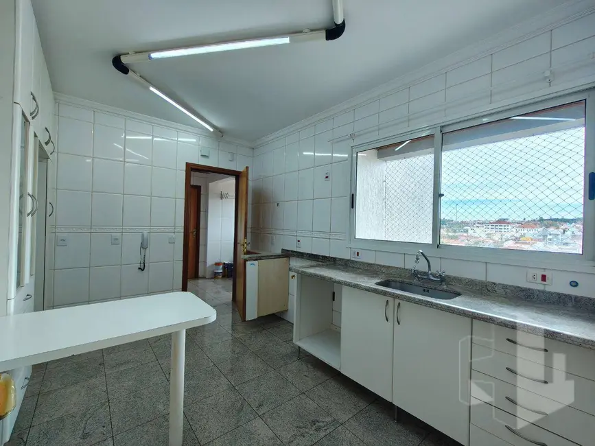 Foto 8 de Apartamento com 4 quartos para alugar, 232m2 em Vila Hilst, Jau - SP